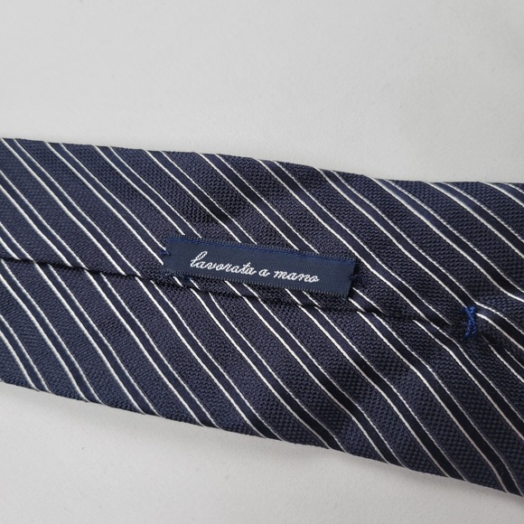 Designed By ANGELO GALASSO silk tie made In Italy - Picture 6 of 9